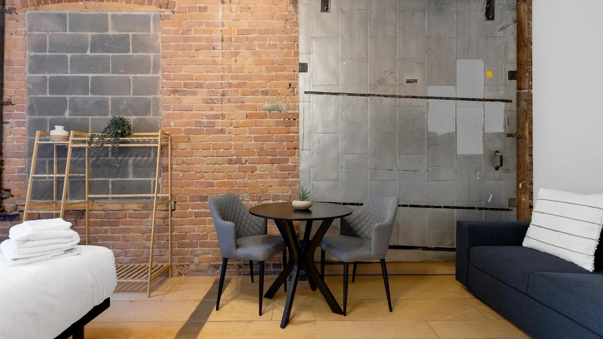 Hostel The Little Prince Rooms-Old Montreal Kanada