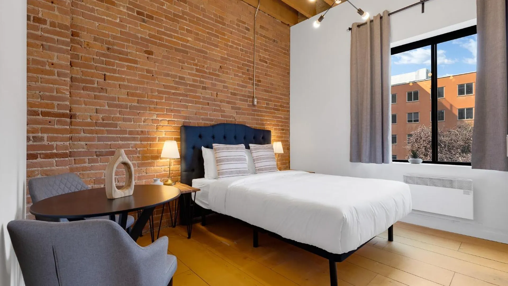 The Little Prince Rooms-Old Montreal