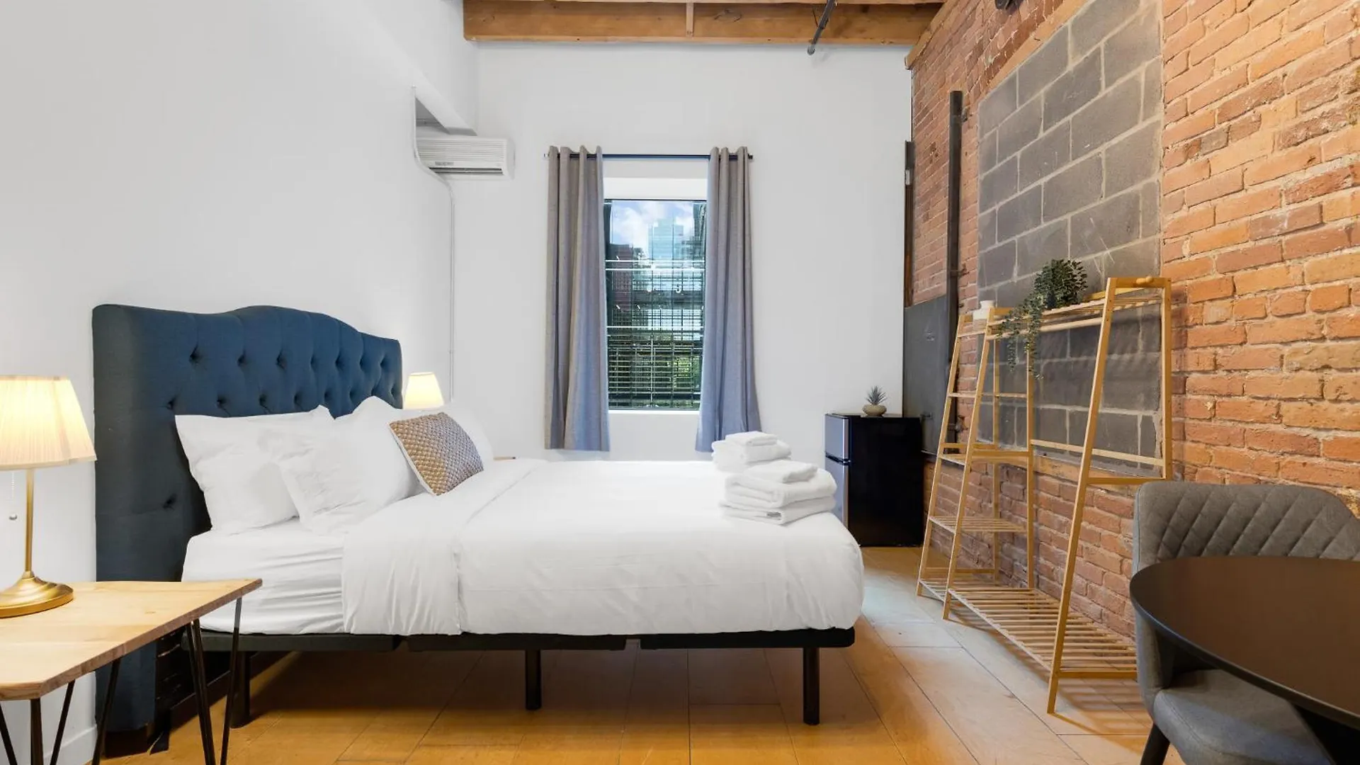The Little Prince Rooms-Old Montréal